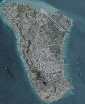 米軍がカーグ島を空爆 イラン最大の原油積み出し拠点 米報道