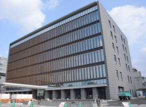 和歌山のサ高住元職員12人、給料支払い求め運営会社を提訴