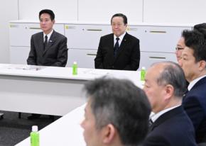 非核三原則の見直し、盛り込まない方向で調整　与党の安保提言