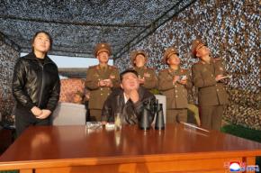北朝鮮、19日に弾道ミサイル発射　クラスター弾の威力を確認か