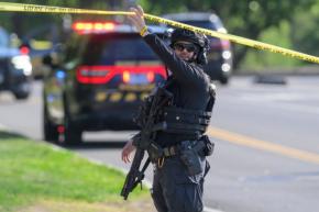 米ホワイトハウス近くで銃撃戦　大統領警護隊と武装した男性