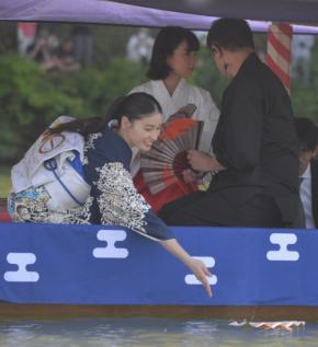 「時空超えた気持ち」　土屋太鳳さん大使に　京都・嵐山で三船祭