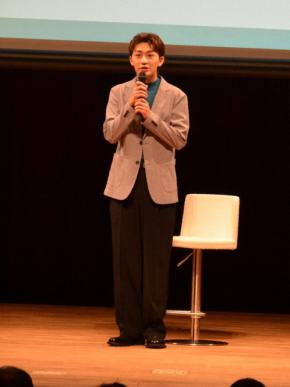 なごや平和の日式典 俳優・日野友輔さんと東邦高生徒ら平和語る