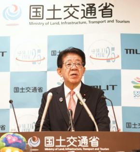 政府、部活移動の安全対策を議論へ会議設置　磐越道バス事故受け
