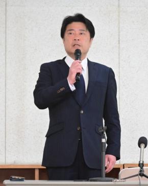 福岡・田川市長が辞意表明「市政混乱させた」　セクハラ認定受け