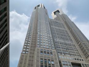 <QAで解説>従業員の11.9%、カスハラ経験 東京都が調査