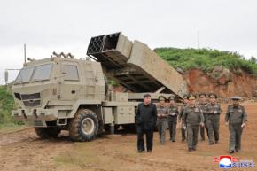 北朝鮮、26日にミサイル発射と発表 韓国との境界地域に配備へ