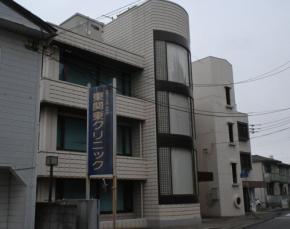 診療所トイレで盗撮疑い 医療法人理事長を逮捕 104人被害か