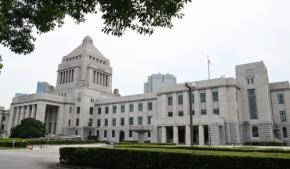 ＜QAで解説＞入管法改正案が可決　在留手数料の上限額引き上げ