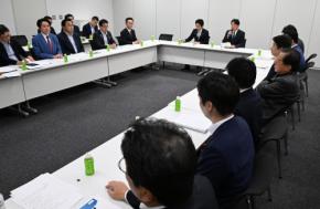 政府、消費減税1％案で調整へ　国民会議でも議論本格化