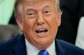トランプ氏、11日の攻撃中止表明　「イラン指導部が合意」主張