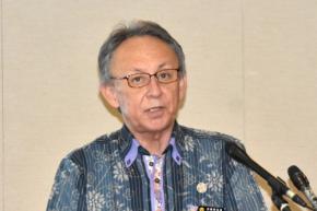 沖縄・玉城知事、SNSで広がる「ゴルフついでの献花」を否定