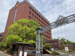 金城学院大共学化案　同窓会組織が10万人に賛否問うアンケート