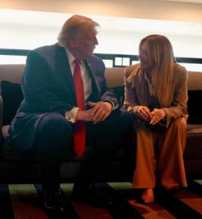 メローニ首相「イタリアも私も懇願しない」　トランプ氏に反発