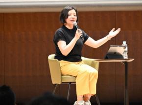「日本語上手」に傷ついた　温又柔さん語るアイデンティティー