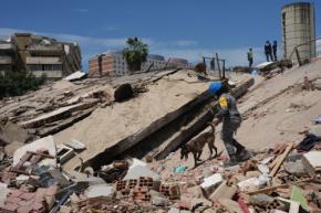 ベネズエラ地震、死者1430人　発生72時間、懸命の捜索続く