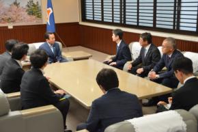 リニア巡り静岡知事とJR東海社長が面会　地域振興文書、協議へ