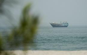 米軍、イラン港湾の封鎖再開　イランへの4日連続の攻撃も始まる