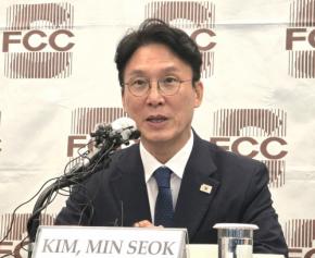 韓国与党代表戦始まる　前首相ら出馬　李政権運営に影響も
