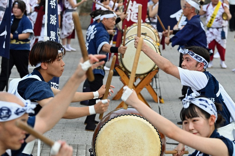 「ヤッサヤレヤレヤレ」　小倉祇園太鼓、まち揺らすバチさばき