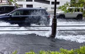 新潟市中心部で冠水、浸水 県内各地に「レベル4」危険警報