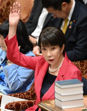 高市首相、皇位継承巡る有識者会議「設置する考えはない」