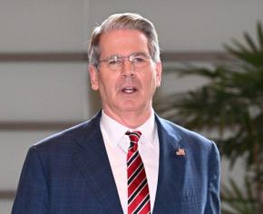日米の協調為替介入、米財務長官「断固たる金融措置を強く支持」