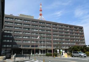 外国人採用巡る設問「差別でない」　三重県、答申を否定へ