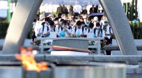 「安らかにとは言えないが…」　原爆の日、平和記念公園で追悼