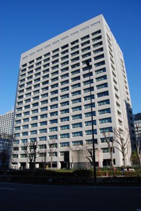 ホルムズ海峡を経由しない原油輸入に交付金　経産省が検討