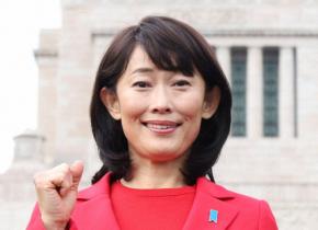 丸川珠代元五輪担当相が靖国参拝　終戦の日