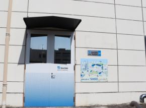 高専で広がる「ネーミングライツ」　久留米は教室の命名権で契約