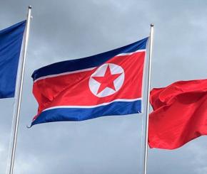 北朝鮮発射の「弾道ミサイル」　日本のEEZ外に落下か