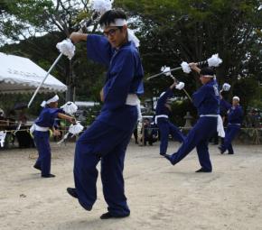 厄よけや五穀豊穣の願い込め　愛媛・宇和島で伝統の「花踊り」