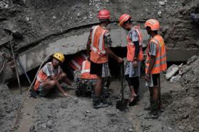 新たに水力発電所で中国人1人救出 ネパール土石流発生10日後