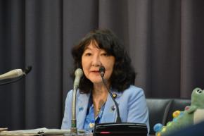 消費減税の代替財源は「補正」物価高対策費で　会見で片山財務相