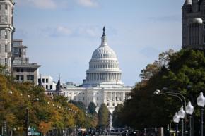 米議会、露産原油購入国に100%関税の法案可決　トランプ氏判断へ