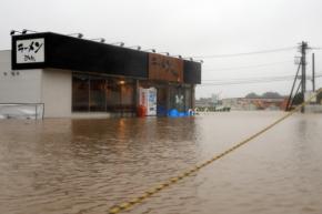 千葉で「またか」の嘆き 8月豪雨に続き、台風25号が連休直撃