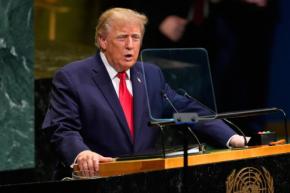 トランプ氏、対イラン「大きな決断を控えている」 国連総会演説