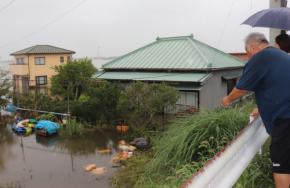 「足の悪い母ちゃんをおぶって」 印旛沼決壊、周辺住民の緊迫