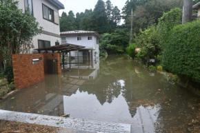 続く浸水、風呂に汚水が…　千葉の団地、盛り土崩落で排水困難に