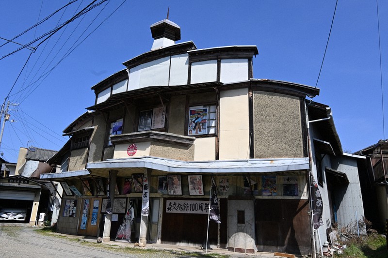 愛媛の旧映画館「旭館」、落成100年記念シンポで保存策検討