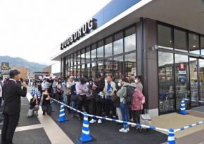 下諏訪に8年ぶり「イオンスタイル」新店舗　300人が列　長野