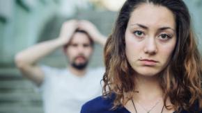 本当の敵より「曖昧な友人」のほうが人間をDNAレベルで老化させる