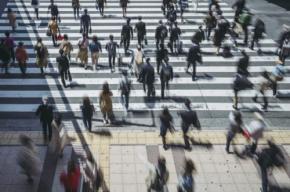都会人の歩くスピード、過去40年間で15％も速くなっていた