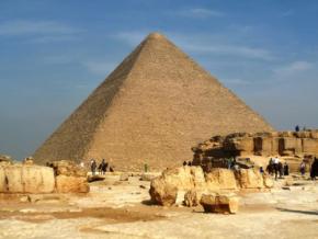 ピラミッドが4600年間も崩壊せずに残っている秘密を解明か
