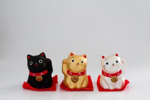 3匹の招き猫