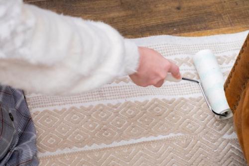 コロコロする女性