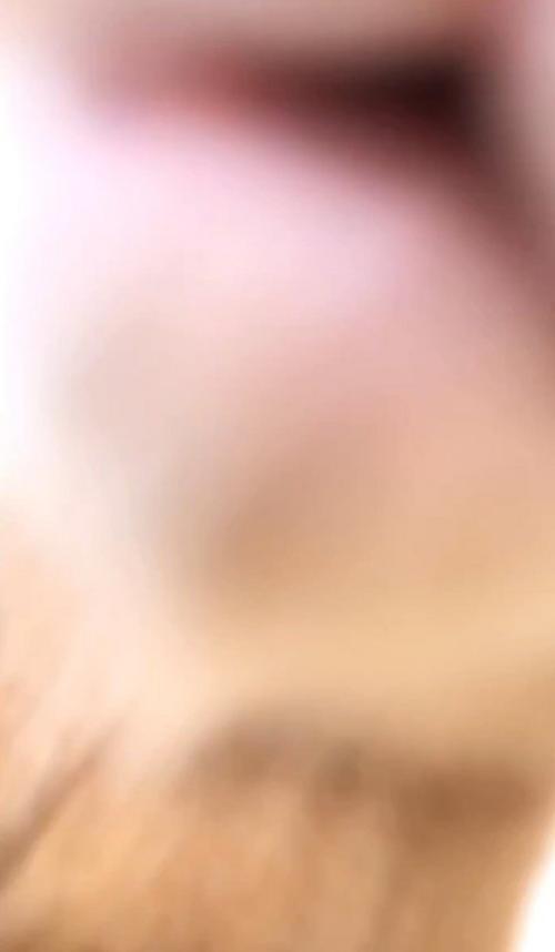 ぶれた猫の口