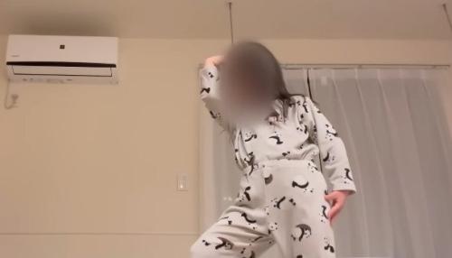 踊る娘さん